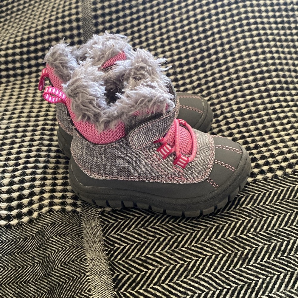 Garanimals baby girl Snow Boots size 3